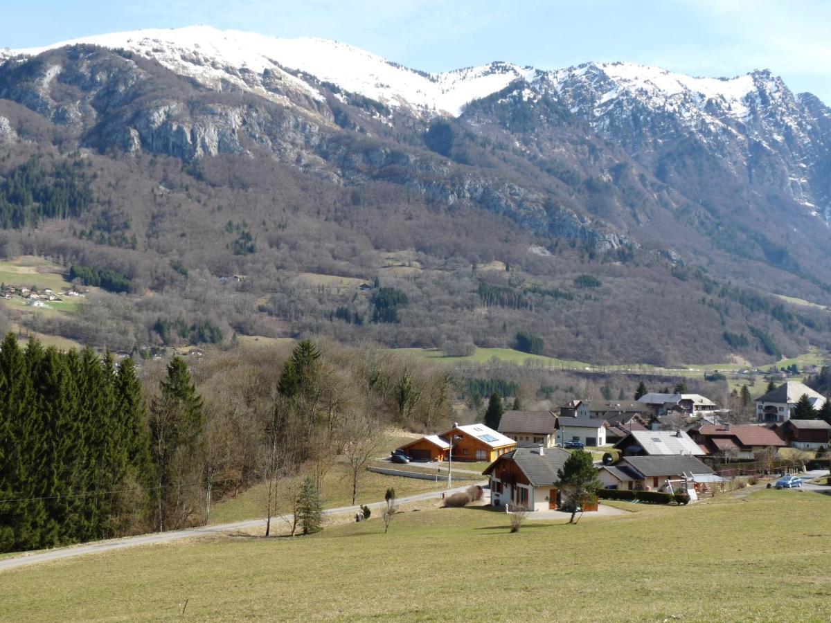 Chalet Aux 3 Biches Mieussy Exterior photo